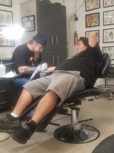 Tattoo Shop «Lifetime Tattoos», reviews and photos, 1410 Main St, Springfield, OR 97477, USA