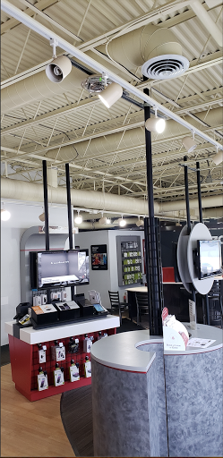 Cell Phone Store «Verizon Authorized Retailer, TCC», reviews and photos, 25 Lake St N, Forest Lake, MN 55025, USA
