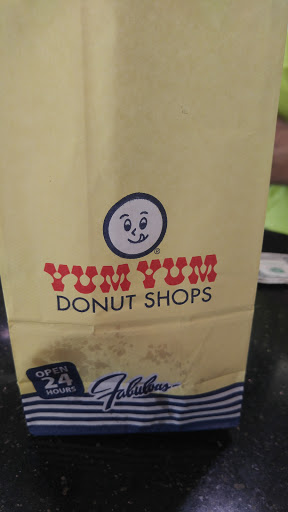 Donut Shop «Yum Yum Donuts», reviews and photos, 8139 W Manchester Ave, Playa Del Rey, CA 90293, USA