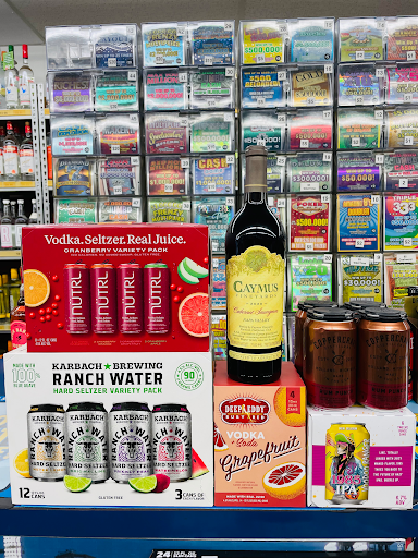 Liquor Store «Main Street Liquor», reviews and photos, 243 E 14 Mile Rd, Clawson, MI 48017, USA