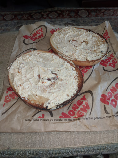 Donut Shop «Honey Dew Donuts», reviews and photos, 290 County St, Attleboro, MA 02703, USA