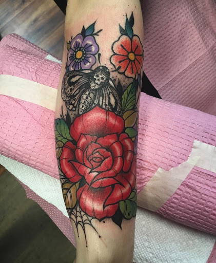 Tattoo Shop «Mr. Williams Tattoo Co.», reviews and photos, 216 E Main St, Tavares, FL 32778, USA