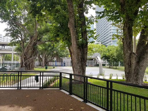 Park «Southside Park», reviews and photos, 140 SW 11th St, Miami, FL 33130, USA