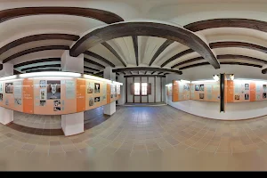 Museu del Vidre image