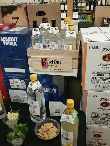 Wine Store «New England Wine & Spirits», reviews and photos, 155 State St # 3, Newburyport, MA 01950, USA