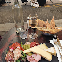Plats et boissons du Restaurant français Polly Maggoo à Neuilly-sur-Seine - n°2