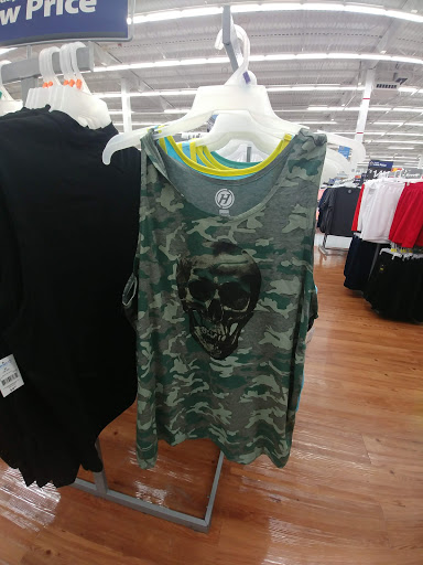 Discount Store «Walmart», reviews and photos, 700 Oak St, Brockton, MA 02301, USA