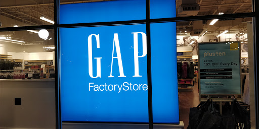 Clothing Store «Gap Outlet», reviews and photos, 2525 Grand Ave, Ames, IA 50010, USA