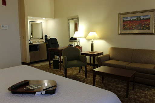 Hotel «Hampton Inn & Suites by Hilton Valdosta/Conference Center», reviews and photos, 2 Meeting Pl, Valdosta, GA 31601, USA