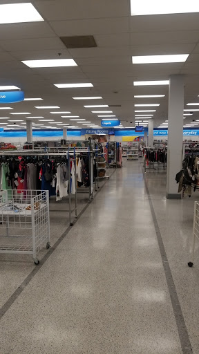 Clothing Store «Ross Dress for Less», reviews and photos, 6190 20th St, Vero Beach, FL 32966, USA