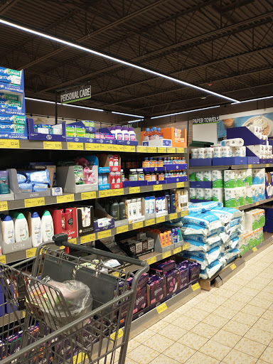 Supermarket «ALDI», reviews and photos, 15111 Woodward Ave, Highland Park, MI 48203, USA