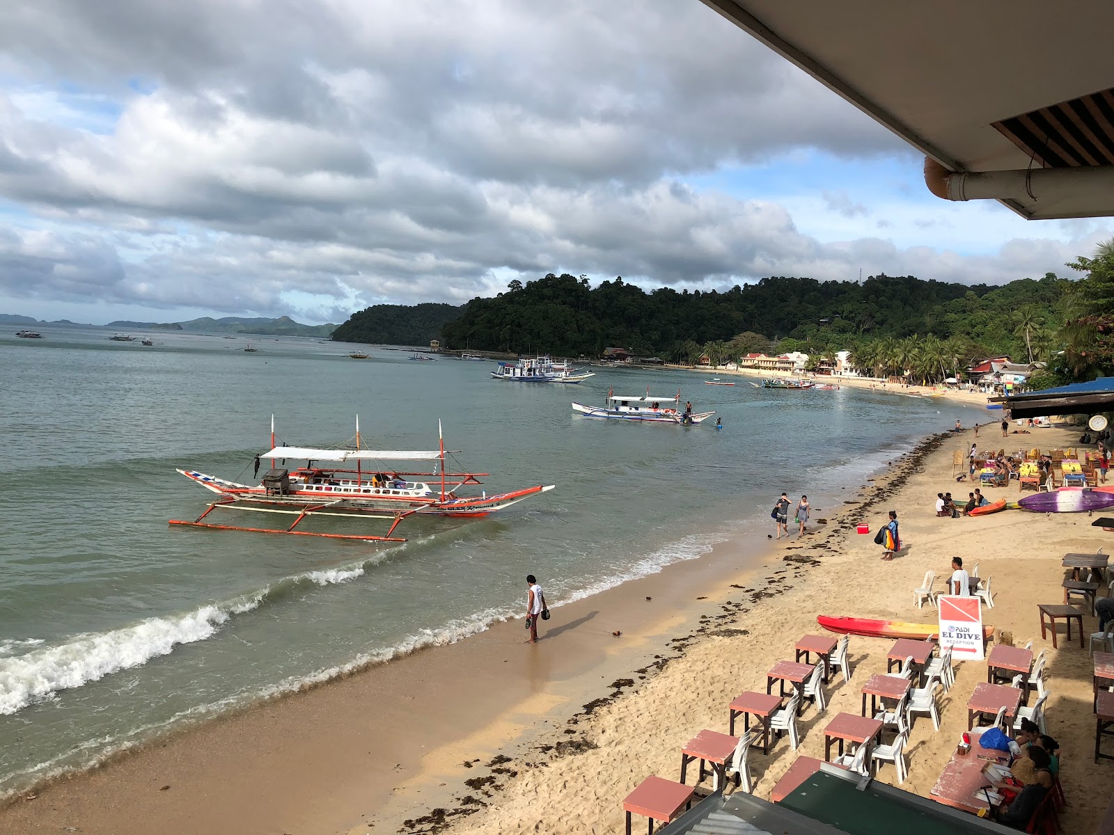 El Nido Beach'in fotoğrafı imkanlar alanı