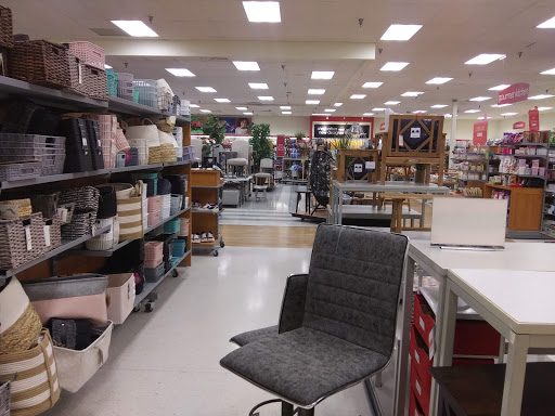 Department Store «T.J. Maxx», reviews and photos, 321 Collins Rd NE, Cedar Rapids, IA 52404, USA