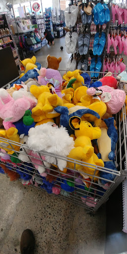 Variety Store «Five Below», reviews and photos, 199 Plain St, Lowell, MA 01852, USA