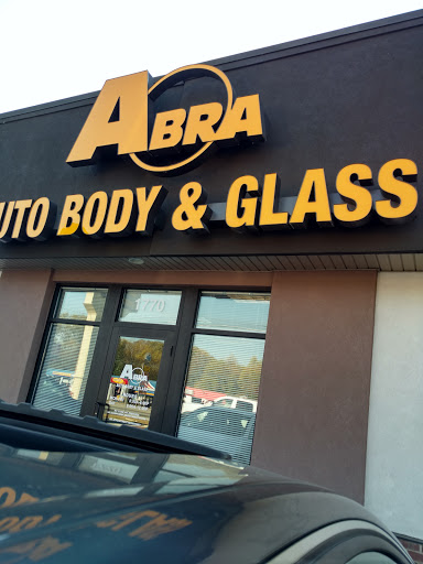 Auto Body Shop «ABRA Auto Body & Glass», reviews and photos, 1770 Cobb Pkwy S, Marietta, GA 30060, USA