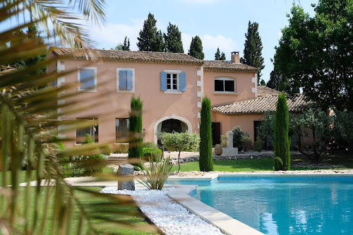 Lodge Le Clos des Cyprès-Maison d'hôtes de charme et table Gourmande-Saint Rémy de Provence Graveson
