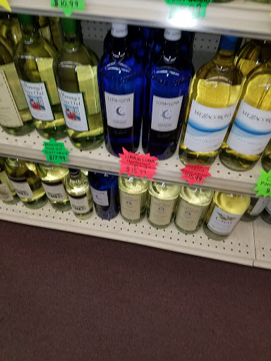 Market «Best Market Farmingdale», reviews and photos, 501 Northwest Dr, Farmingdale, NY 11735, USA