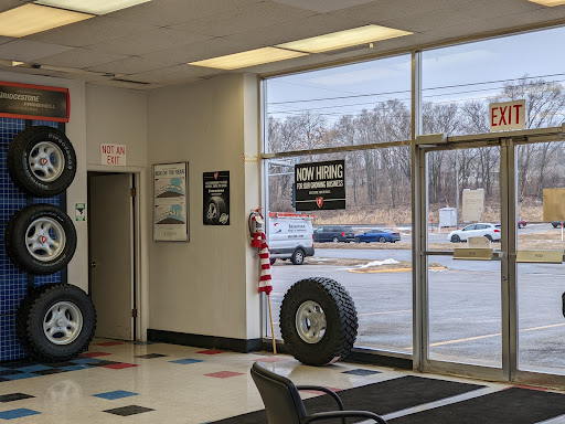 Tire Shop «Firestone Complete Auto Care», reviews and photos, 941 Fort Crook Rd N, Bellevue, NE 68005, USA