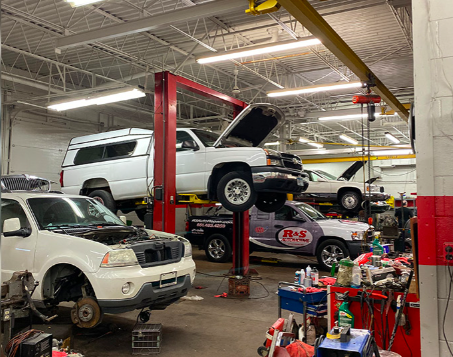 Auto Repair Shop «R & S Automotive», reviews and photos, 38 Woodlynn Ave, Little Canada, MN 55117, USA