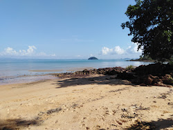 Photo de Aolohyai Beach situé dans une zone naturelle