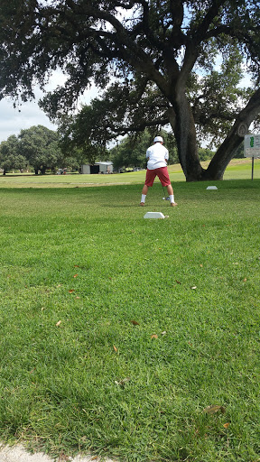 Golf Course «Devine Golf Course», reviews and photos, 116 W Malone Dr, Devine, TX 78016, USA