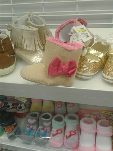 Clothing Store «Ross Dress for Less», reviews and photos, 523 S MacDade Blvd, Holmes, PA 19043, USA