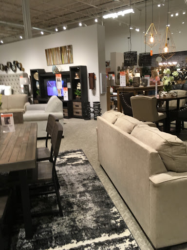 Furniture Store «Ashley HomeStore», reviews and photos, 6560 20th St, Vero Beach, FL 32966, USA