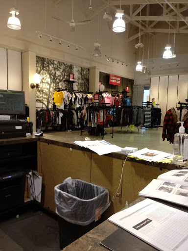 Clothing Store «rue21», reviews and photos, 1500 E Court St #680, Seguin, TX 78155, USA