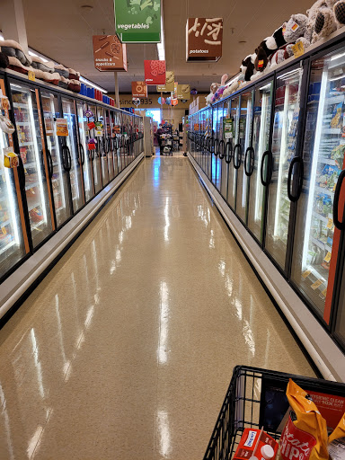 Grocery Store «Safeway», reviews and photos, 2220 N Coast Hwy, Newport, OR 97365, USA