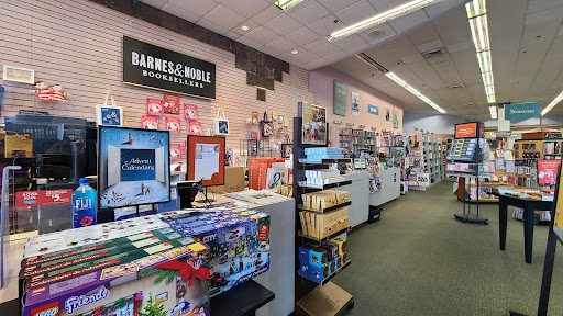 Book Store «Bookstar (Barnes & Noble)», reviews and photos, 8650 Genesee Ave, San Diego, CA 92122, USA