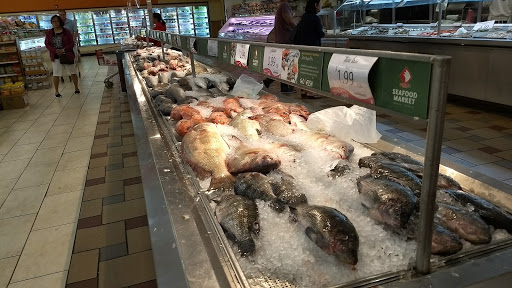 Shopping Mall «Vallejo Plaza Shopping Center», reviews and photos, 3325 Sonoma Blvd, Vallejo, CA 94590, USA