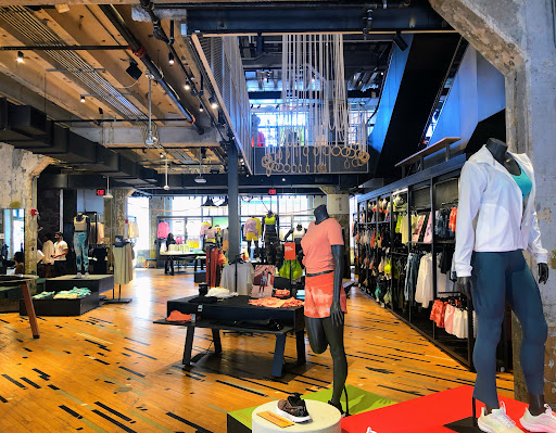 Clothing Store «Nike Georgetown», reviews and photos, 3040 M St NW, Washington, DC 20007, USA