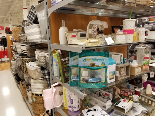 Department Store «T.J. Maxx», reviews and photos, 3219 Rolling Oaks Blvd, Kissimmee, FL 34747, USA