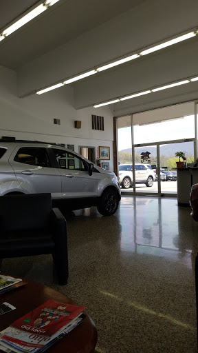 Ford Dealer «Taylor Motor Co», reviews and photos, 524 Russ Ave, Waynesville, NC 28786, USA