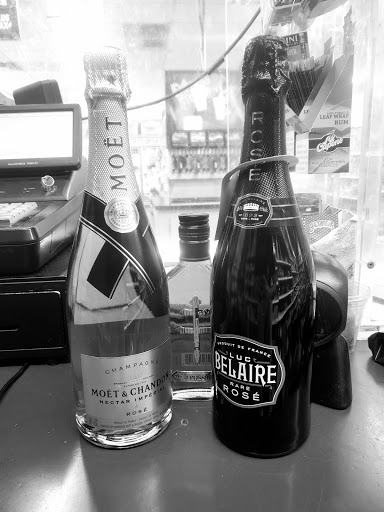 Supermarket «Hinky Dinky Supermarket», reviews and photos, 3110 M L King Ave, Flint, MI 48505, USA