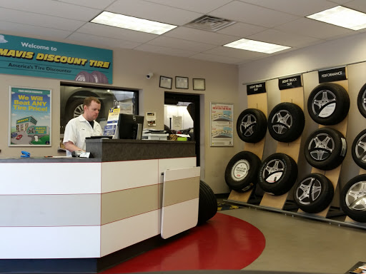 Tire Shop «Mavis Discount Tire», reviews and photos, 63 NJ-31, Pennington, NJ 08534, USA