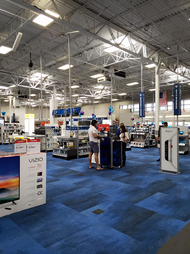 Electronics Store «Best Buy», reviews and photos, 20914 N Frederick Rd, Germantown, MD 20876, USA