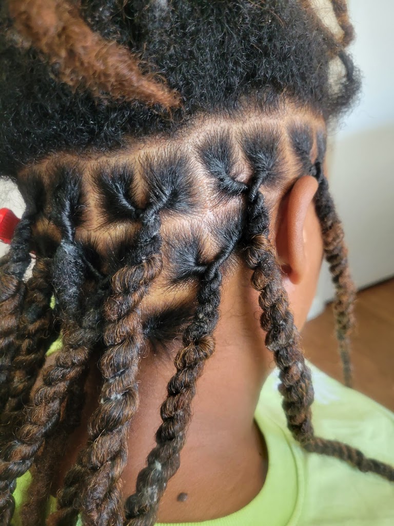 AJ 1 beauty salon 02301