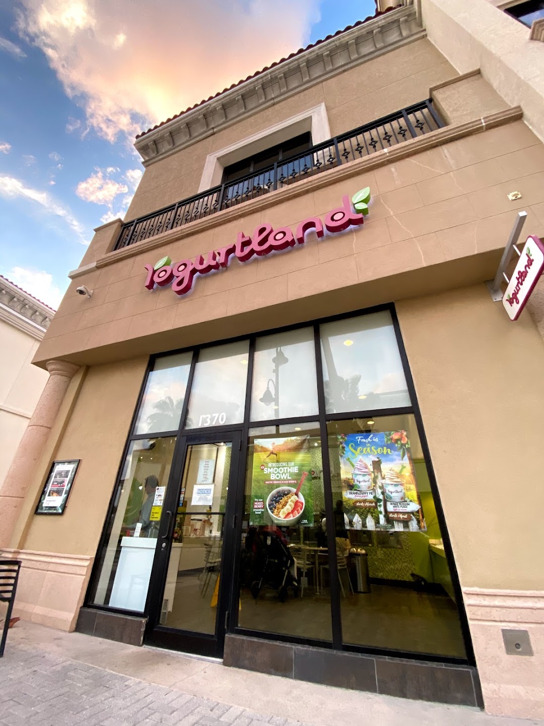 Yogurtland Hallandale