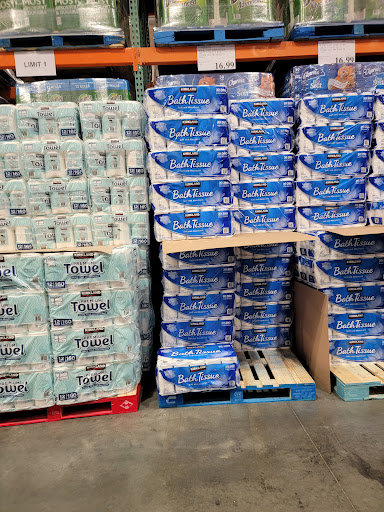 Warehouse store «Costco Wholesale», reviews and photos, 1300 Edwards Ferry Rd NE, Leesburg, VA 20176, USA