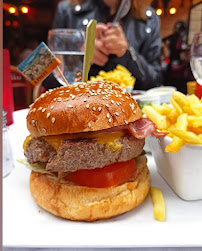 Hamburger du Bistro Le George V à Paris - n°3
