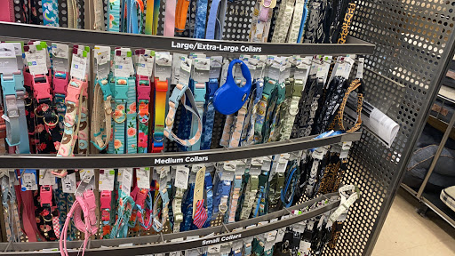 Pet Supply Store «Petco Animal Supplies», reviews and photos, 225 Maple Ave E, Vienna, VA 22180, USA