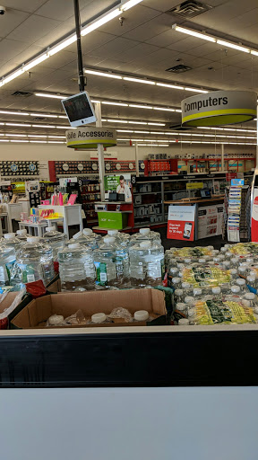 Office Supply Store «Staples», reviews and photos, 135 Bloomfield Ave, Bloomfield, NJ 07003, USA