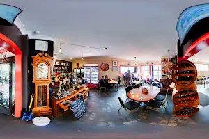 Dalton Cafe image