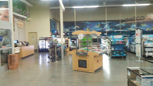 Pet Supply Store «Petco Animal Supplies», reviews and photos, 4663 Firestone Blvd, South Gate, CA 90280, USA