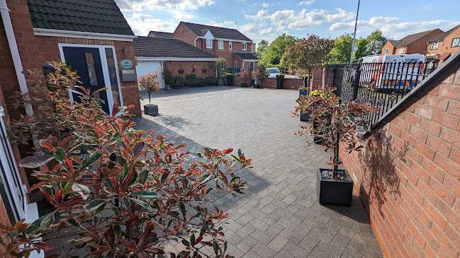 Lincs Driveway Cleaning & Sealing - Lincoln - Lincoln