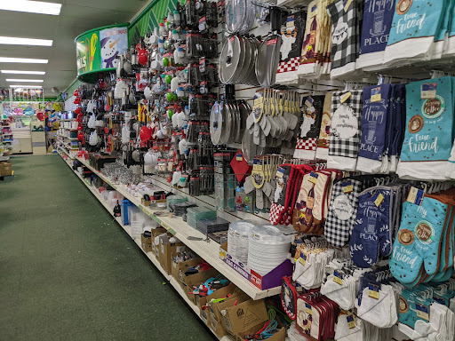 Dollar Store «Dollar Tree», reviews and photos, 823 N Broad St, Middletown, DE 19709, USA