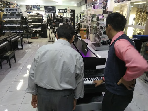 Piano stores Puebla
