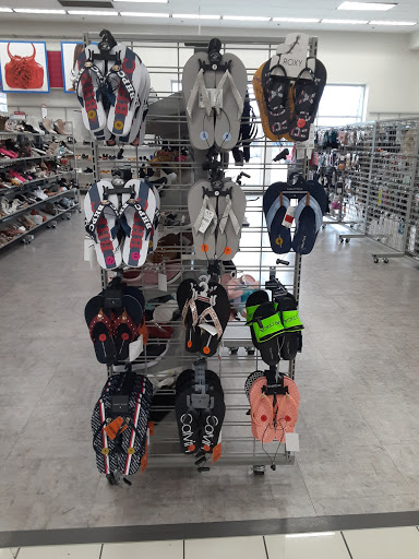 Clothing Store «Burlington Coat Factory», reviews and photos, 6120 Northwest Hwy, Crystal Lake, IL 60014, USA