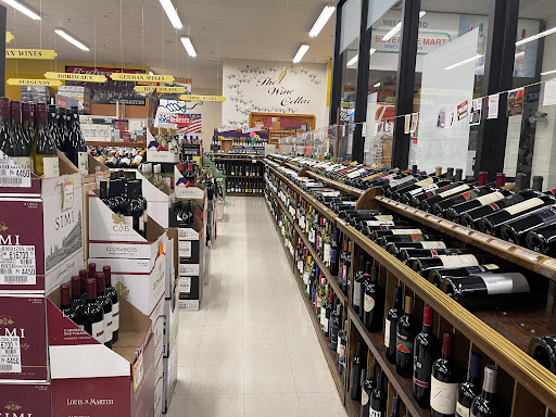 Liquor Store «Connecticut Beverage Mart», reviews and photos, 955 Washington St, Middletown, CT 06457, USA